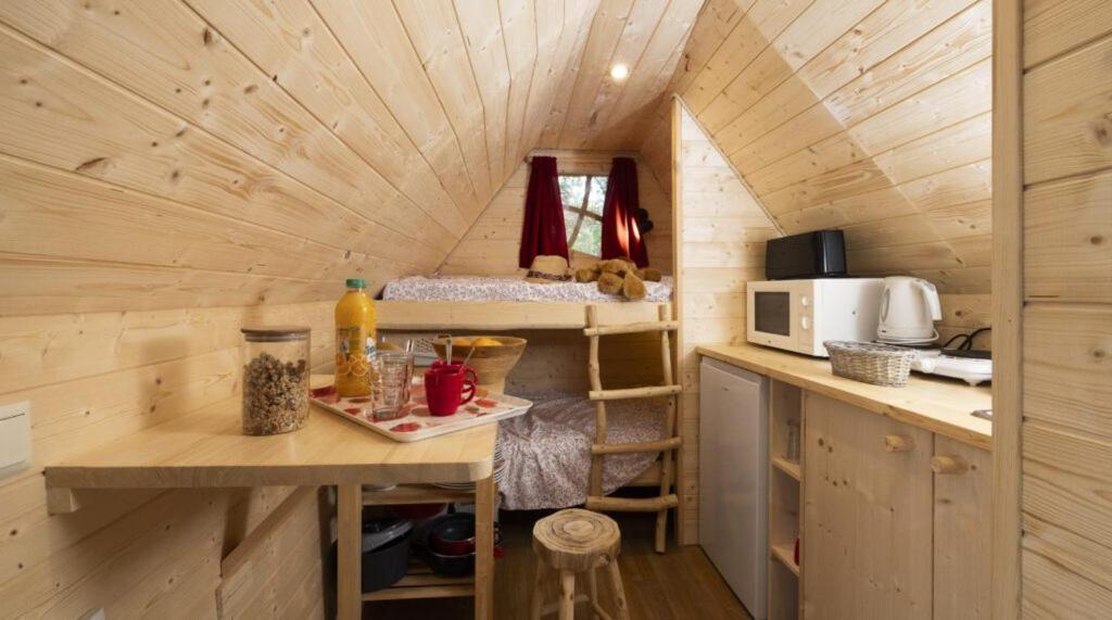 Camping Ushuaia Villages Au Bois Joli Andryes Екстер'єр фото