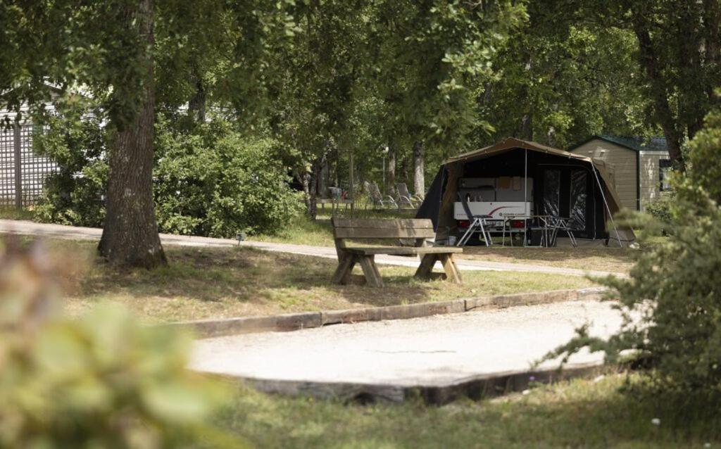 Camping Ushuaia Villages Au Bois Joli Andryes Екстер'єр фото